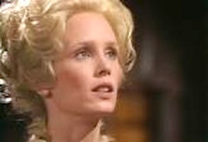 Jill Townsend as Elizabeth Chynoweth